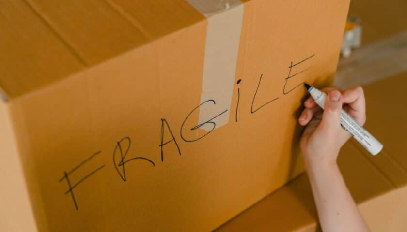 How to set up a courier business